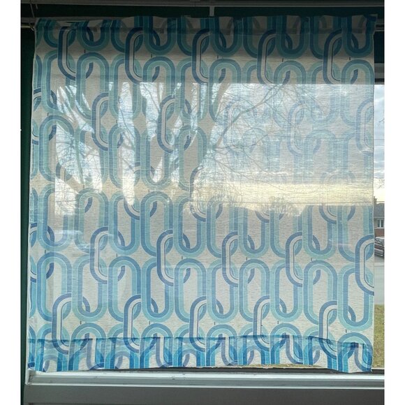 Vintage 1970s curtain, blue and white geometric groovy pattern, single panel - Picture 3 of 10